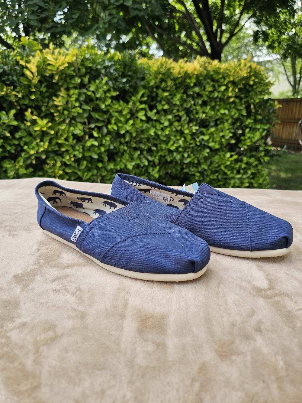 TOMS Classic Women's Canvas Slip-On Shoes - Navy